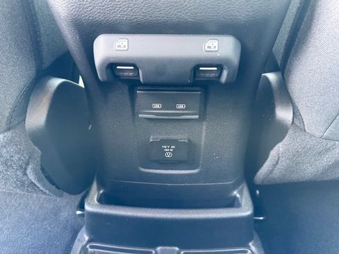 Used 2025 Jeep Wrangler Unlimited Sahara w/ Safety Group AWD/4WD image 39