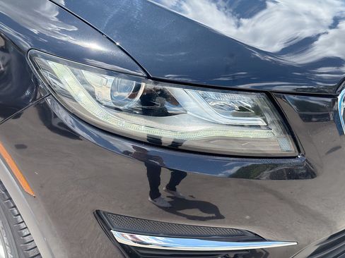 Used 2019 Lincoln MKC Premiere FWD image 35