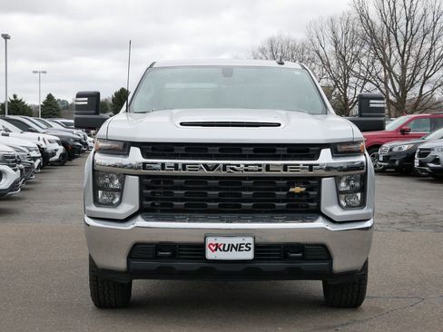 Used 2021 Chevrolet Silverado 2500 LT image 2