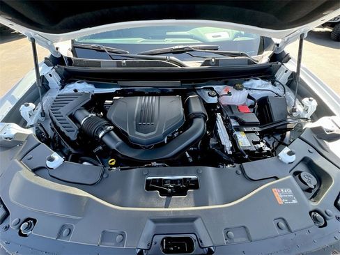 New 2025 GMC Acadia Elevation image 24