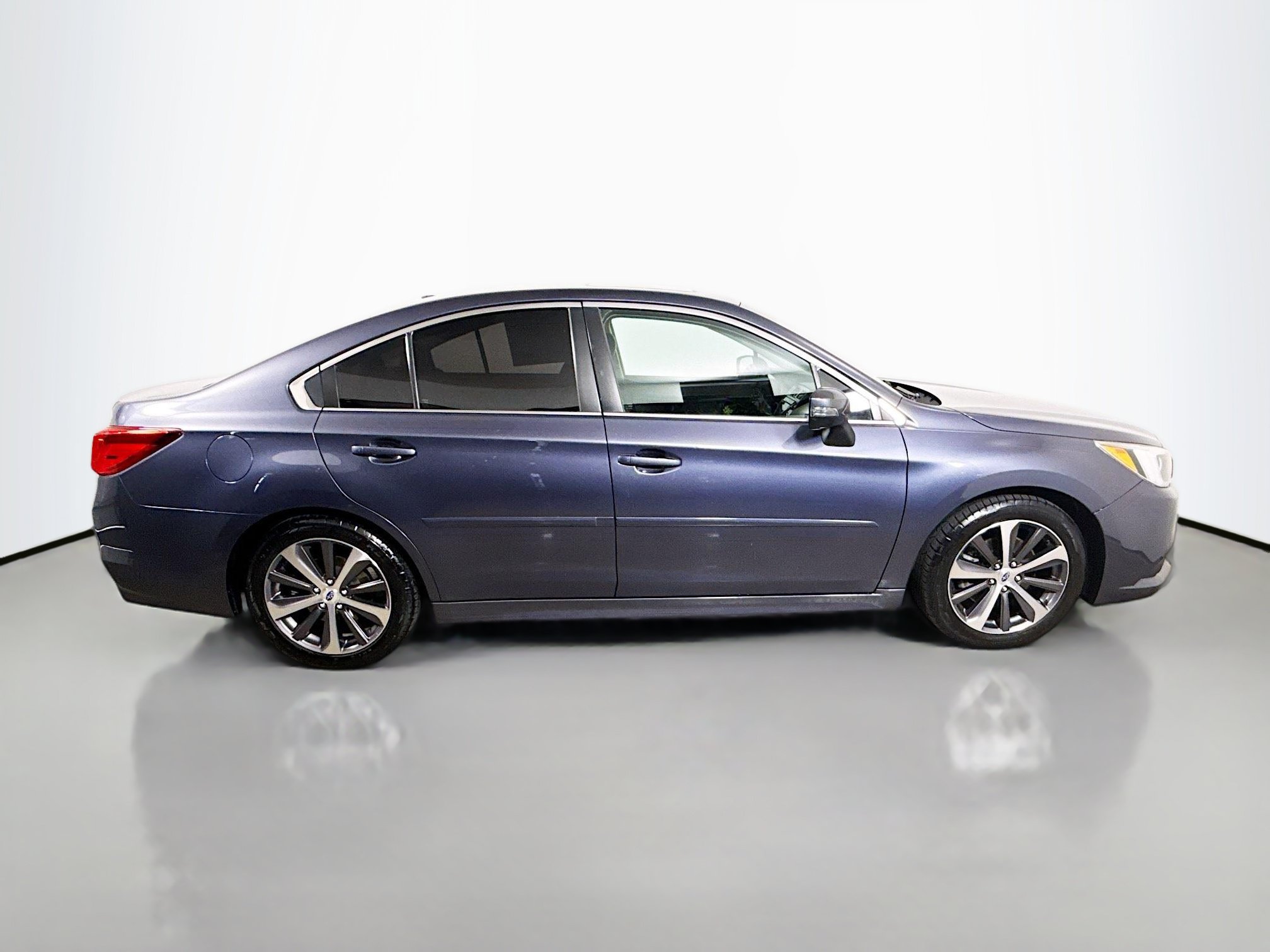 Used 2015 Subaru Legacy 3.6R Limited AWD/4WD image 8