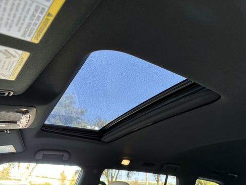 Used 2024 INFINITI QX80 Sensory image 29