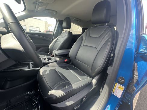 Used 2025 Ford Mustang Mach-E Premium w/ Interior Protection Package AWD/4WD image 21