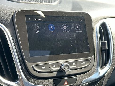 Used 2020 Chevrolet Equinox Premier image 12