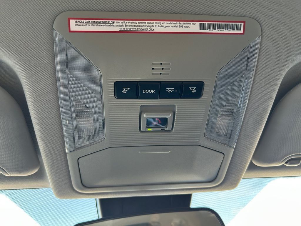 Used 2021 Toyota RAV4 LE FWD image 29