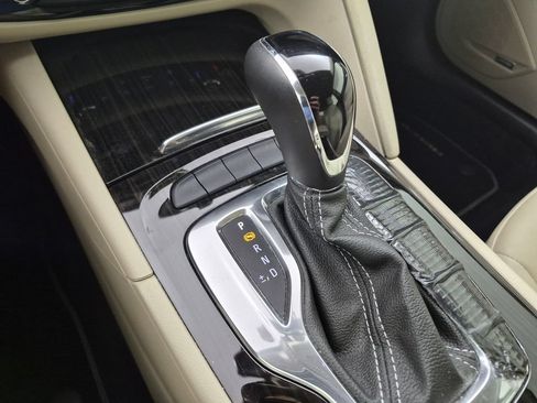 Used 2019 Buick Regal Essence w/ Sights and Sounds Package FWD image 17