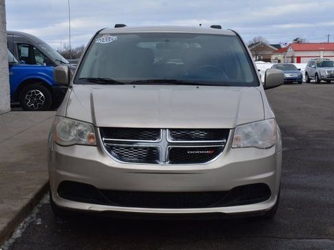 Used 2013 Dodge Grand Caravan SXT w/ Rear Park Assist Pkg image 8