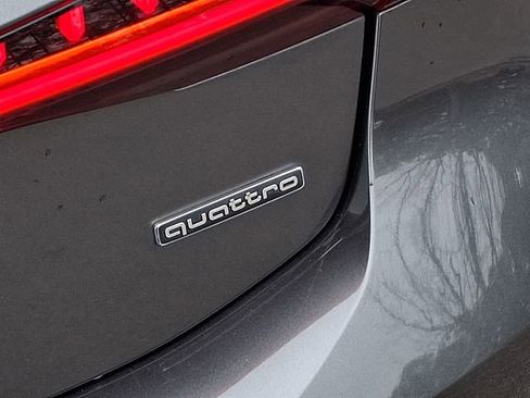 Used 2021 Audi A7 e Premium Plus w/ Executive Package image 37