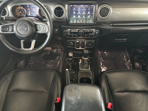 Used 2021 Jeep Wrangler Unlimited Sahara AWD/4WD image 15