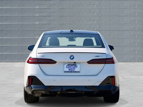 Used 2025 BMW i5 xDrive40 image 5