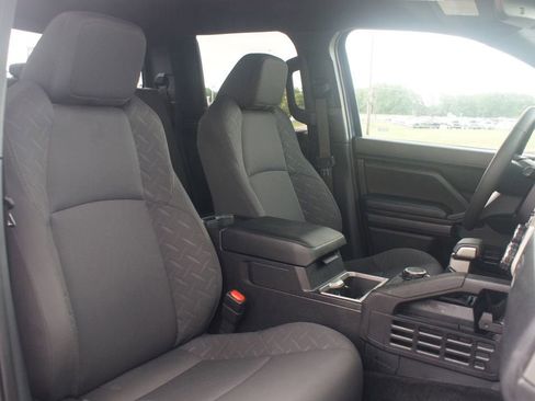 Used 2025 Toyota Tacoma SR5 AWD/4WD image 24