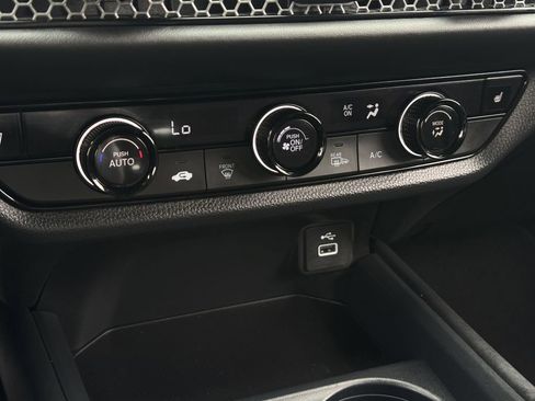 Used 2025 Honda HR-V Sport image 20