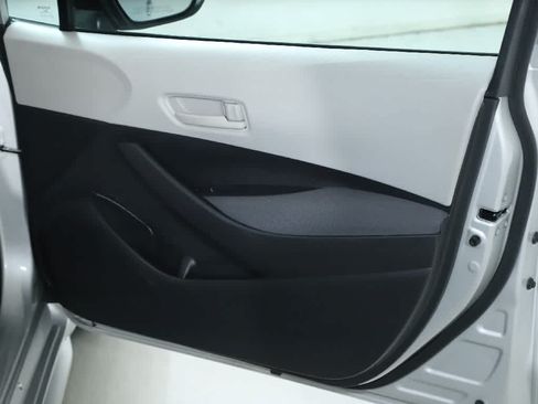 Used 2023 Toyota Corolla LE FWD image 31
