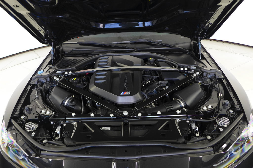 Used 2023 BMW M4 xDrive Competition AWD/4WD image 5