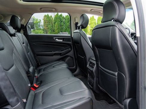 Used 2016 Ford Edge Titanium w/ Equipment Group 302A AWD/4WD image 22
