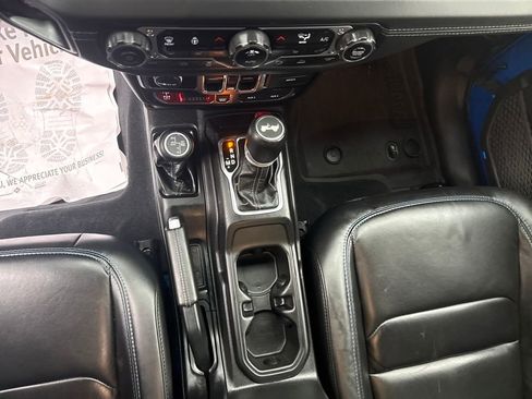 Used 2024 Jeep Wrangler Unlimited Rubicon 4xe image 20