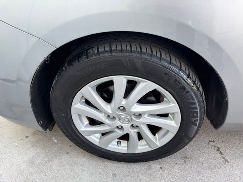 Used 2012 MAZDA MAZDA3 i Grand Touring w/ Tech Pkg image 10