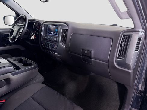 Used 2018 Chevrolet Silverado 1500 LT w/ All Star Edition image 29