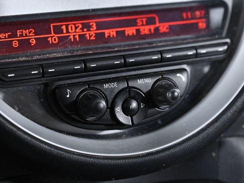 Used 2011 MINI Cooper Hardtop image 15