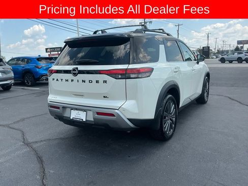 Used 2024 Nissan Pathfinder SL w/ SL Premium Package FWD image 5