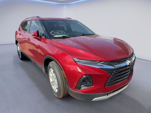 Used 2019 Chevrolet Blazer LT w/ Sound & Technology Package FWD image 2