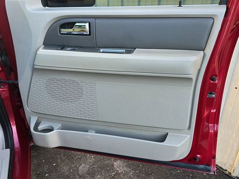 Used 2008 Ford Expedition XLT image 20