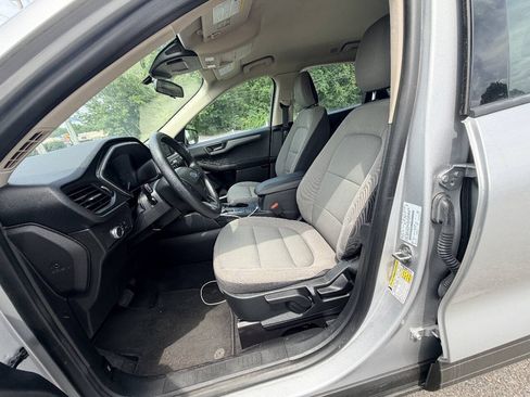 Used 2020 Ford Escape S FWD image 41