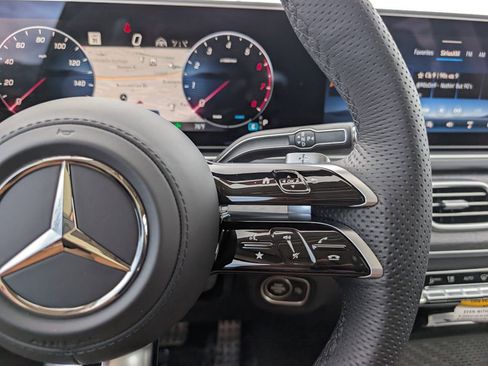 New 2026 Mercedes-Benz GLS 450 4MATIC image 30