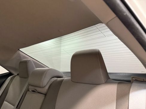 Used 2017 Toyota Corolla L FWD image 9