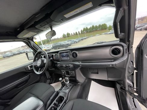 Used 2022 Jeep Gladiator Sport w/ Trailer Tow Package image 12