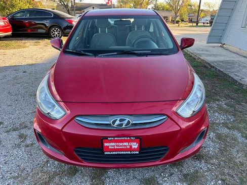 Used 2017 Hyundai Accent SE image 2