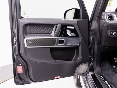 Used 2025 Mercedes-Benz G 63 AMG 4MATIC image 5