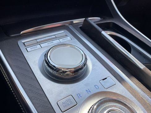 Used 2024 Genesis GV80 2.5T image 4