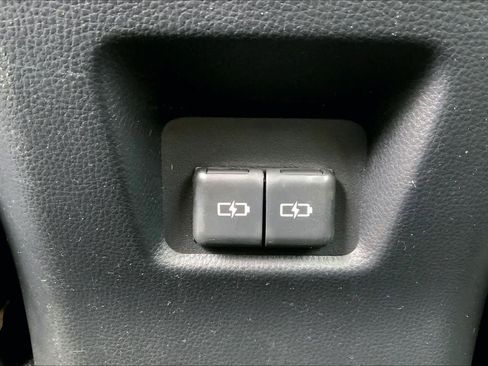 Used 2024 Toyota RAV4 XLE Premium image 34