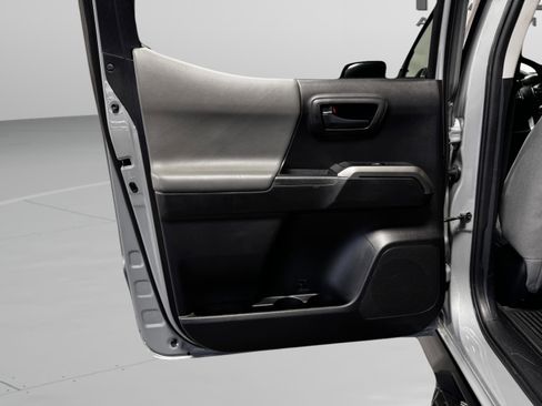 Used 2021 Toyota Tacoma SR5 image 34