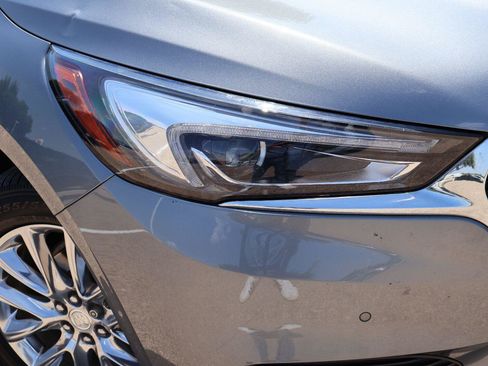Used 2020 Buick Enclave Premium w/ Sun and Sites Package FWD image 10