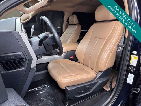 Used 2022 Ford F250 Lariat w/ Lariat Value Package image 3