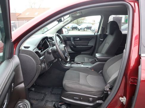 Used 2017 Chevrolet Traverse LT AWD/4WD image 17