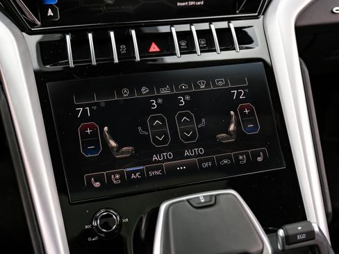 Used 2020 Lamborghini Urus image 28