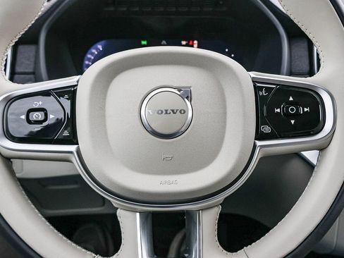 New 2026 Volvo XC90 T8 Ultra w/ Protection Package Premier image 36