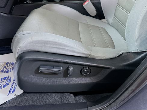 Used 2017 Honda CR-V EX image 18