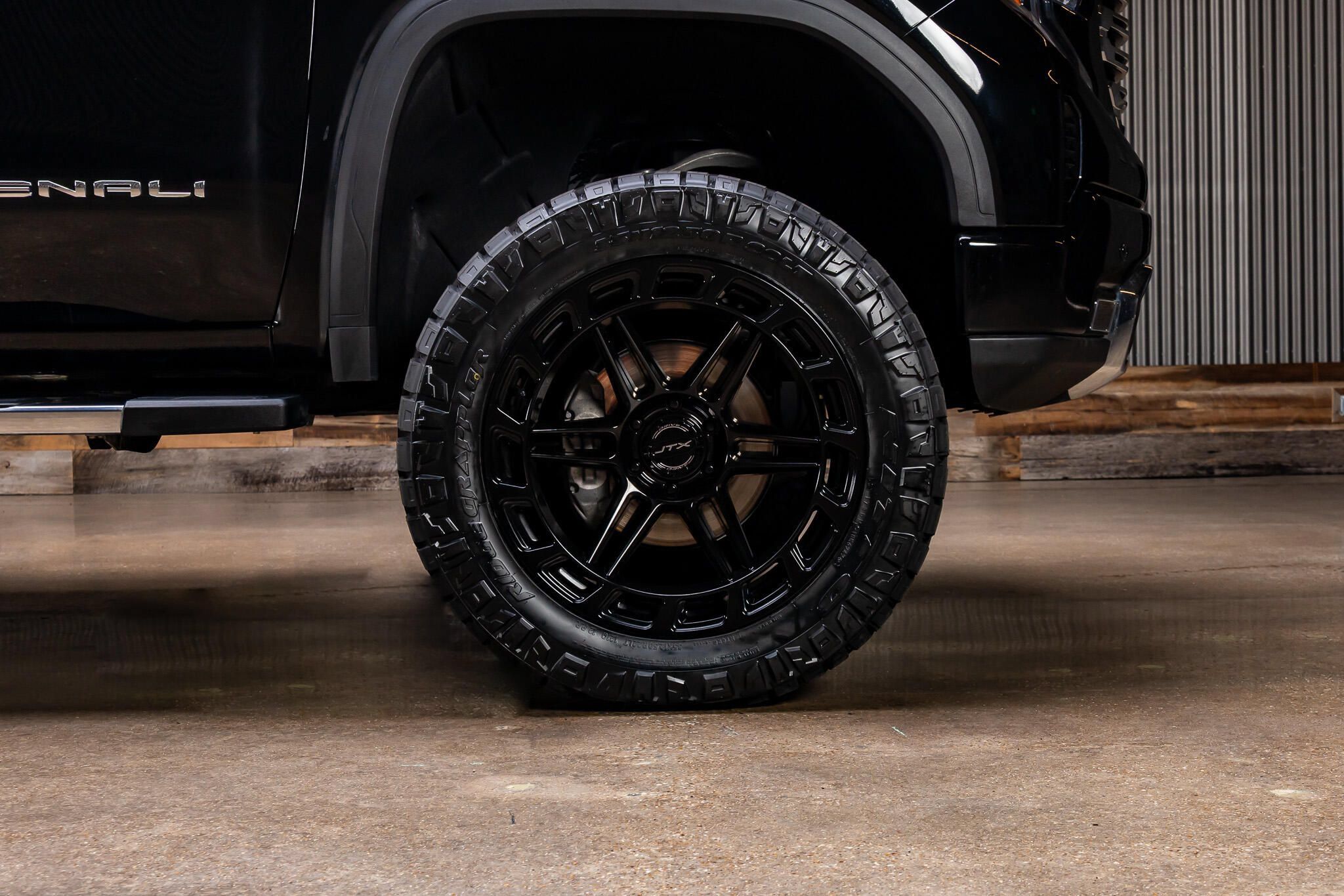 Used 2026 GMC Sierra 1500 Denali AWD/4WD image 12