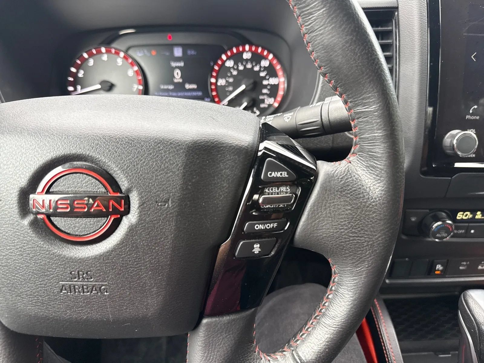 Used 2024 Nissan Frontier PRO-4X w/ Technology Package AWD/4WD image 17