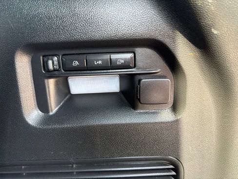 Used 2022 Ford Explorer ST w/ Equipment Group 401A RWD image 17