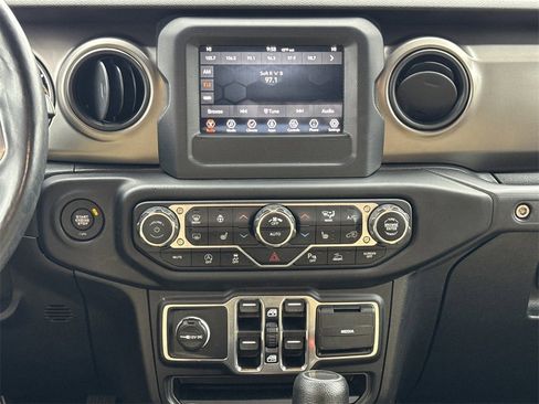 Used 2020 Jeep Gladiator Sport w/ Quick Order Package 24S image 10