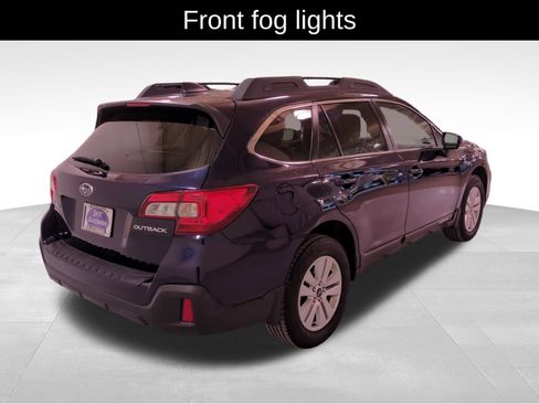 Used 2018 Subaru Outback 2.5i Premium image 4