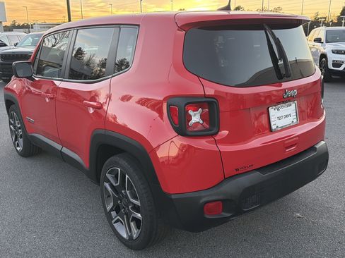 Used 2021 Jeep Renegade Sport image 6