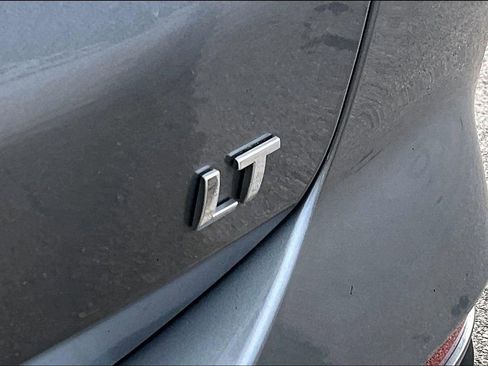 Used 2024 Chevrolet Equinox LT image 8