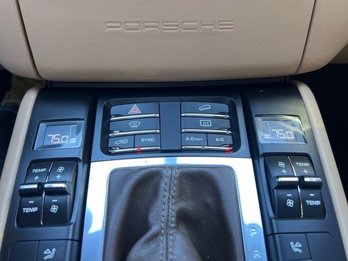 Used 2018 Porsche Macan S image 31