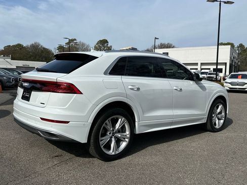 Used 2023 Audi Q8 Premium Plus image 13